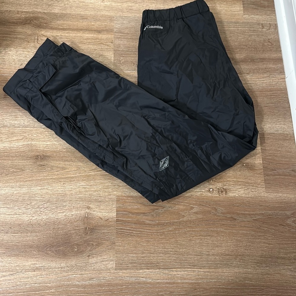 Columbia Black Mesh Shorts